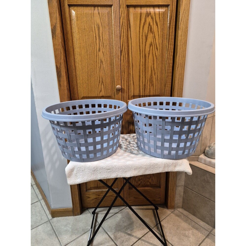 Lot 2 Vtg Rubbermaid 2966 Laundry Basket 20" Decorative Weave Heavy Duty Blue
